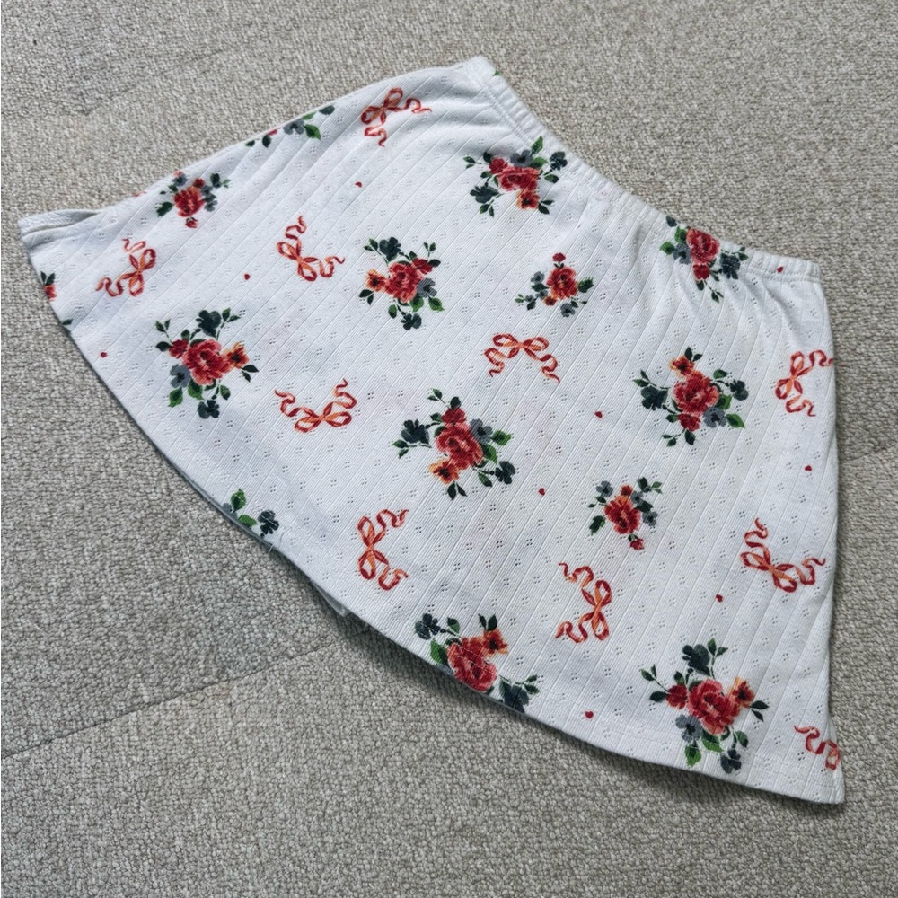 Lisa Says Gah Rose Print Pointelle Mini Darcy Skort | Size XS - Picture 2 of 6